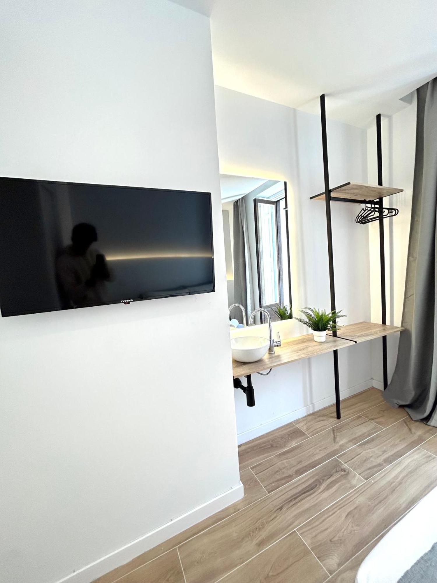 فندق Casa De Huespedes San Andres مدريد المظهر الخارجي الصورة