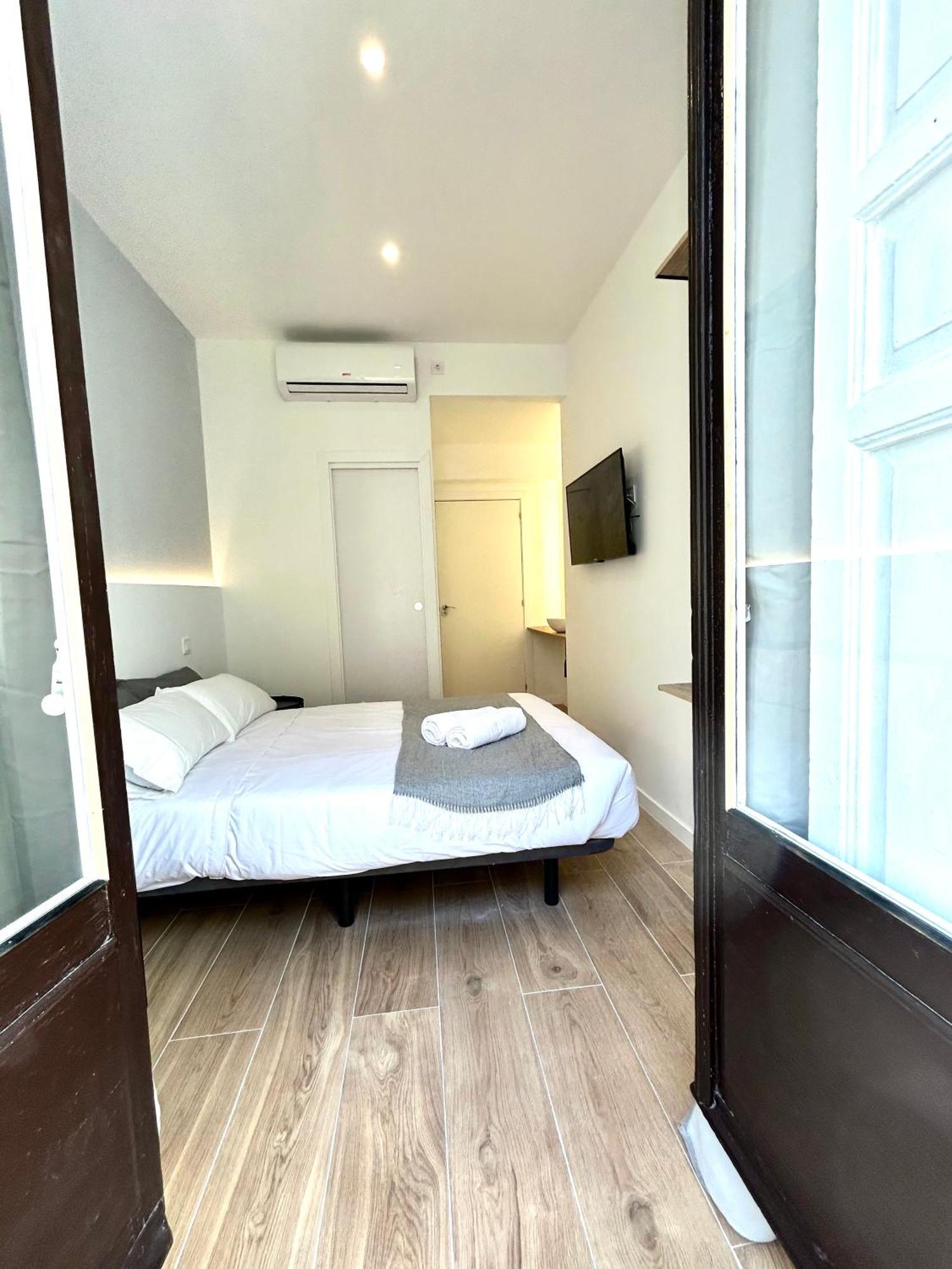 فندق Casa De Huespedes San Andres مدريد المظهر الخارجي الصورة