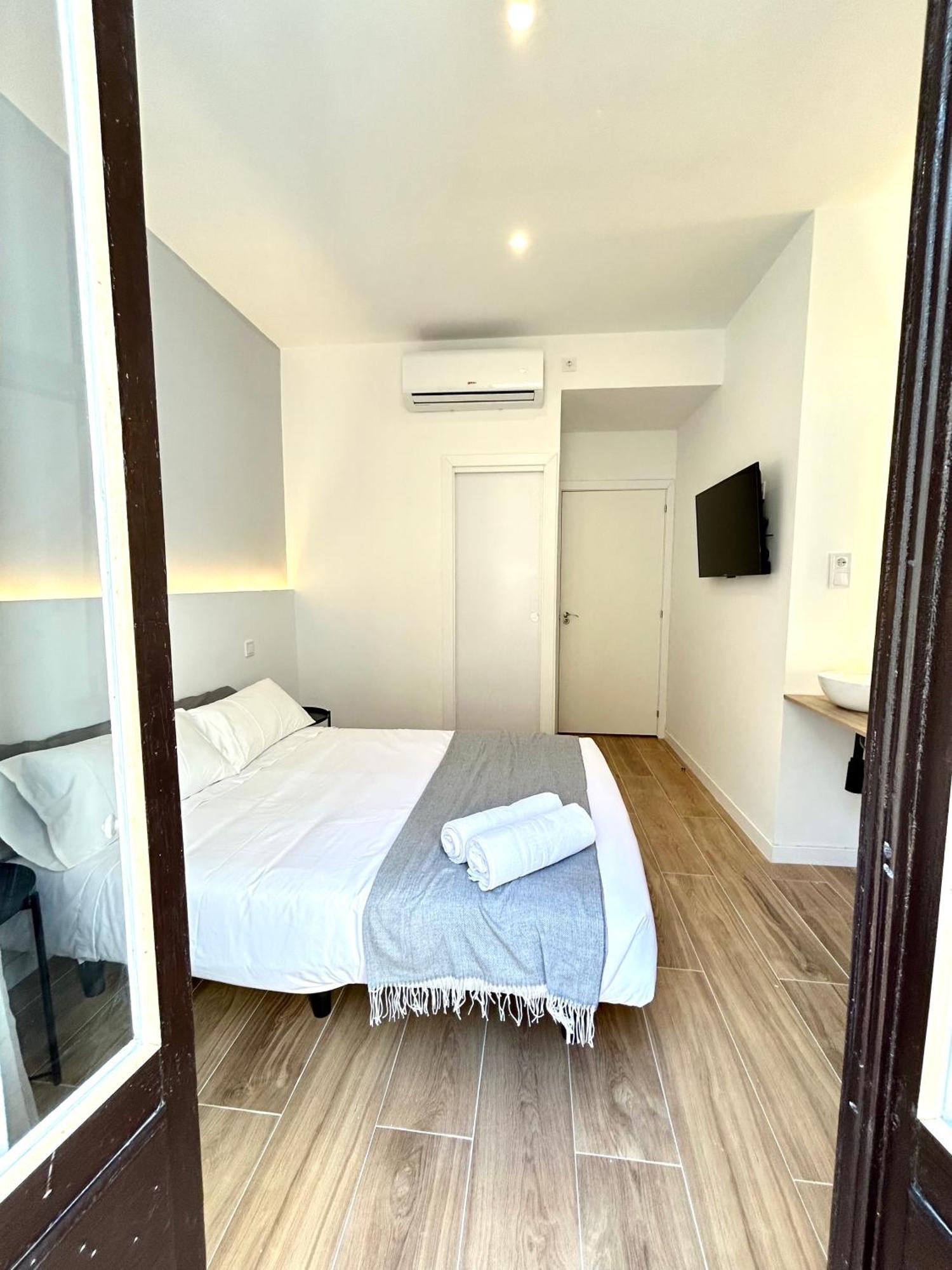 فندق Casa De Huespedes San Andres مدريد المظهر الخارجي الصورة
