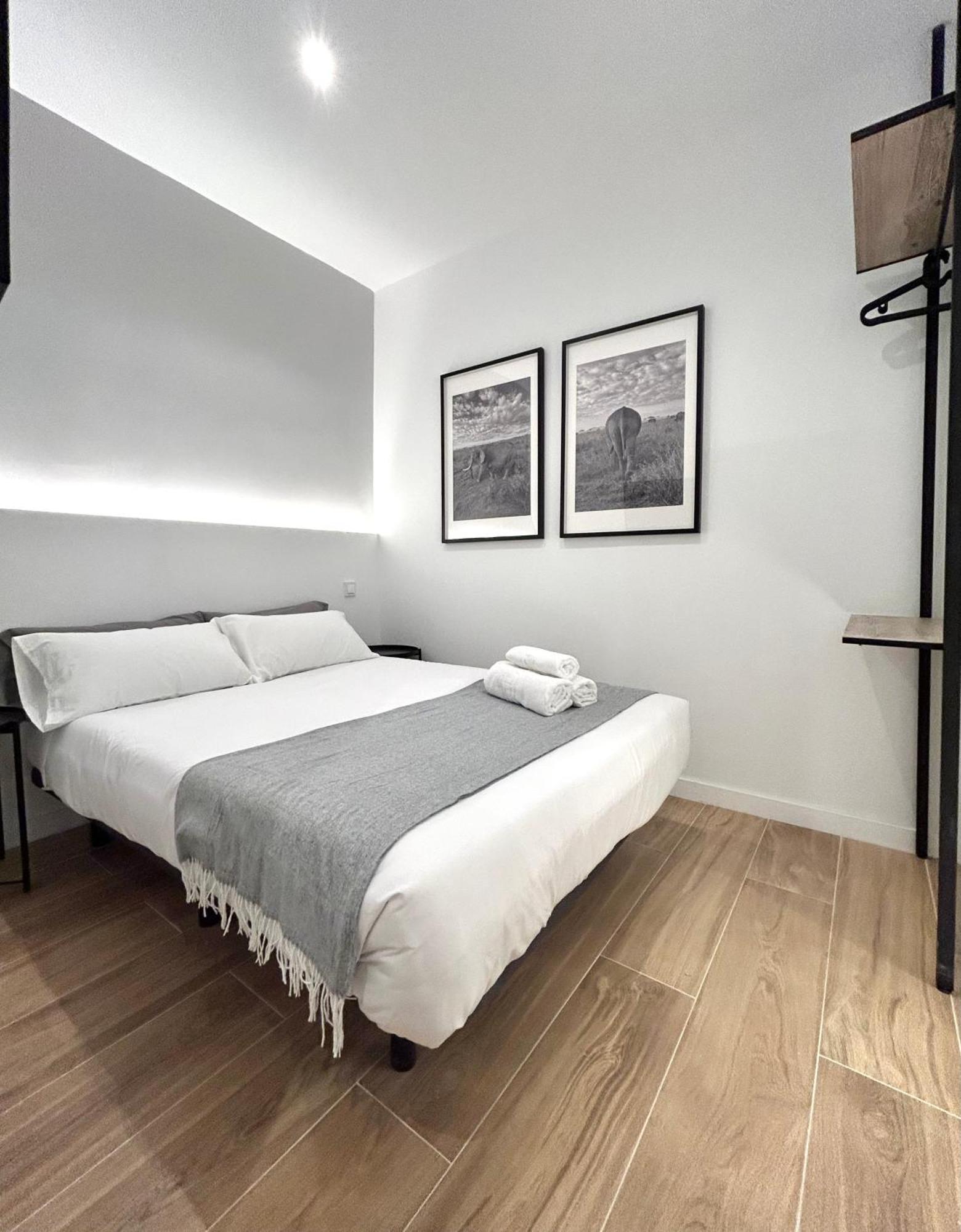 فندق Casa De Huespedes San Andres مدريد المظهر الخارجي الصورة