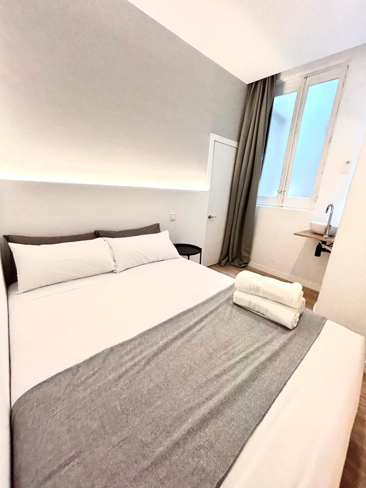 فندق Casa De Huespedes San Andres مدريد المظهر الخارجي الصورة