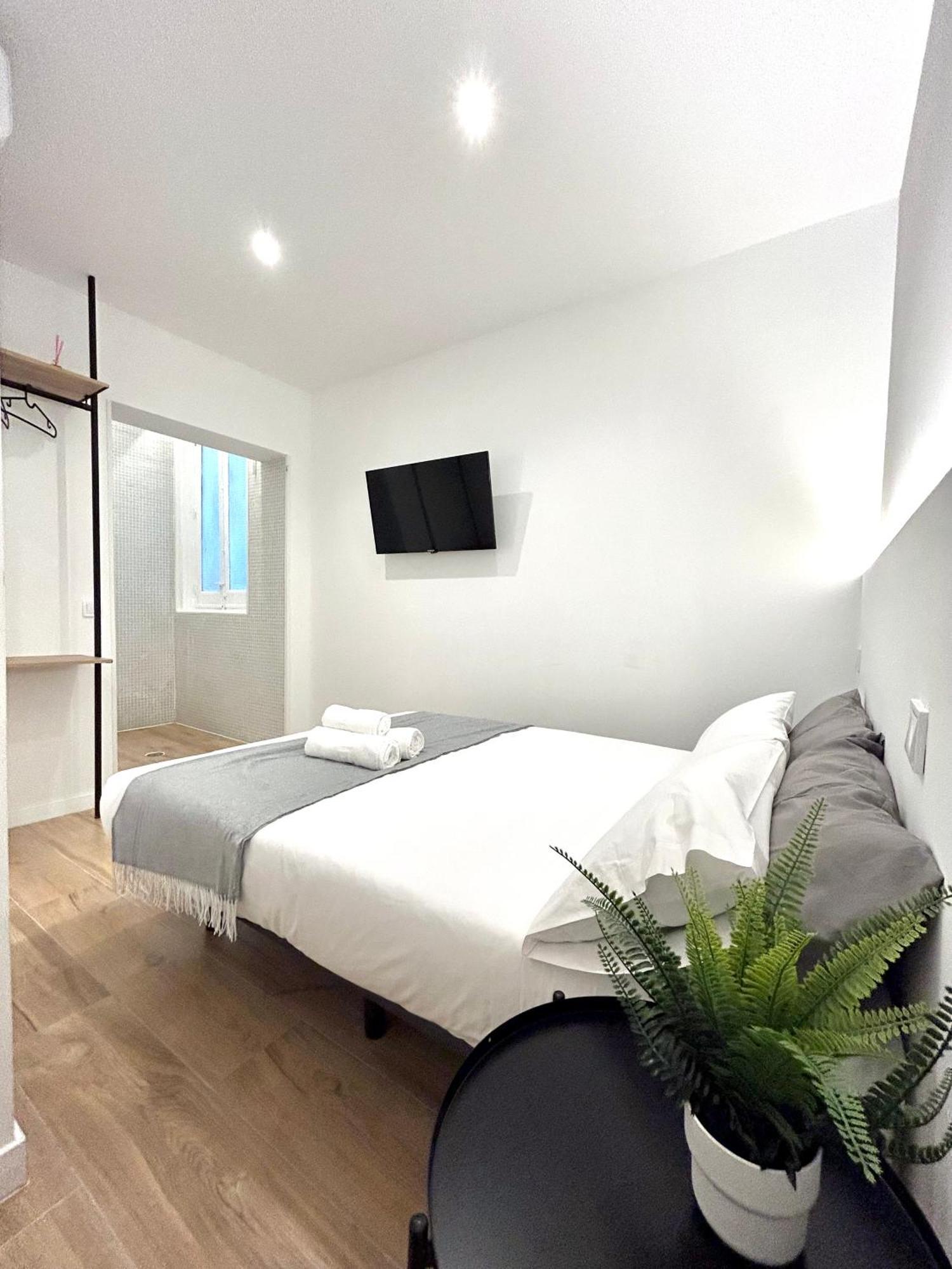 فندق Casa De Huespedes San Andres مدريد المظهر الخارجي الصورة